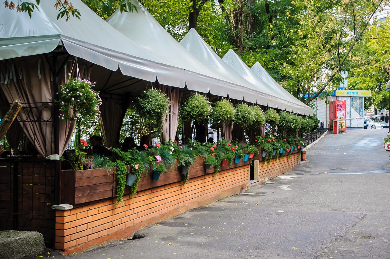 Golden Globus Hostel Киев Экстерьер фото