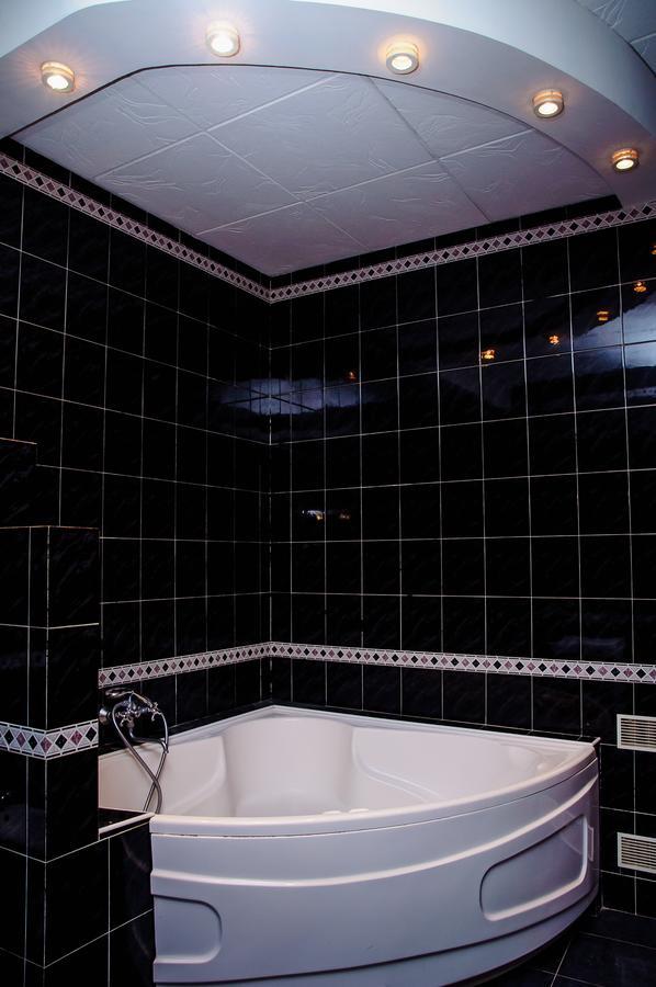 Golden Globus Hostel Киев Экстерьер фото