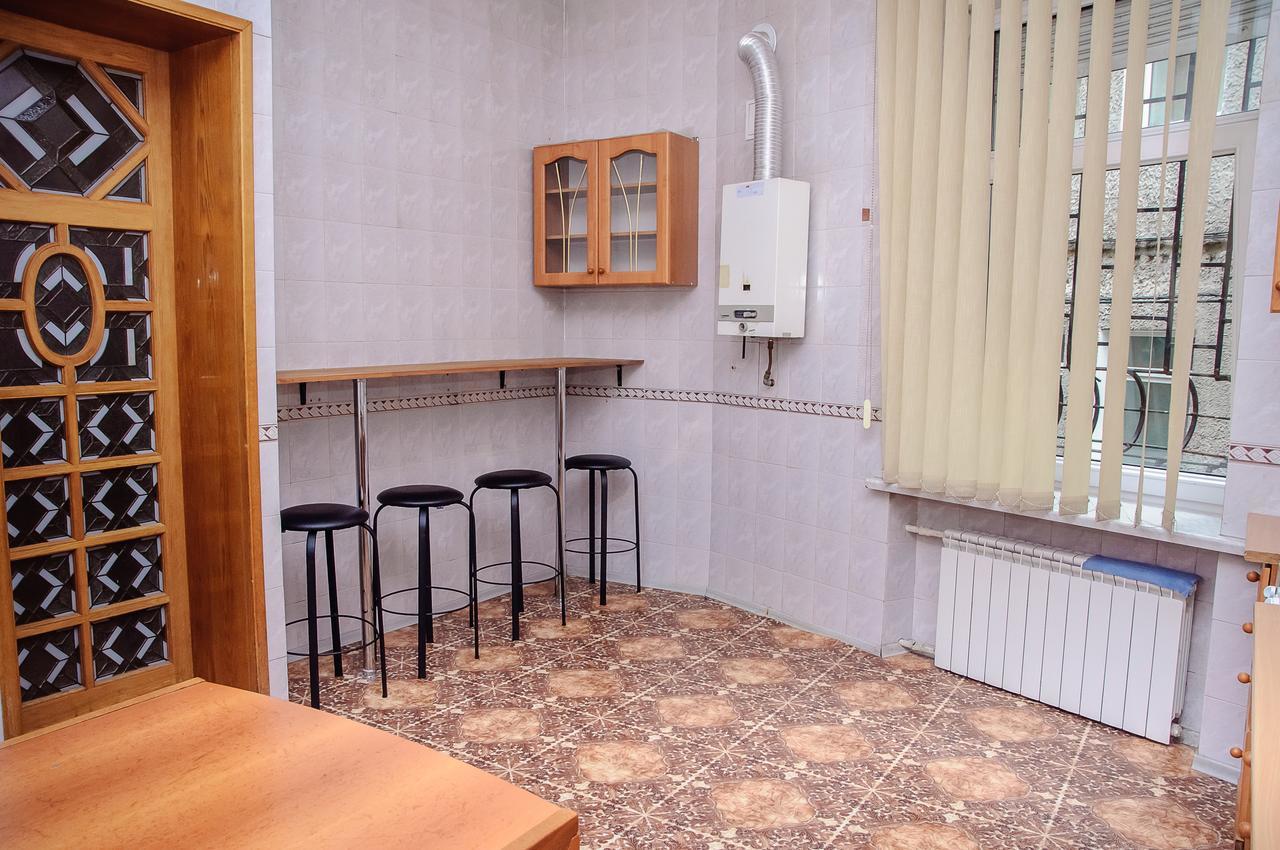 Golden Globus Hostel Киев Экстерьер фото