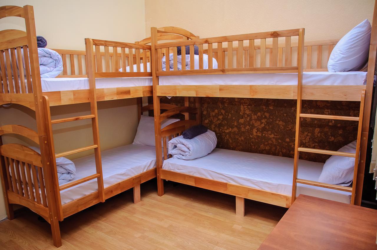 Golden Globus Hostel Киев Экстерьер фото
